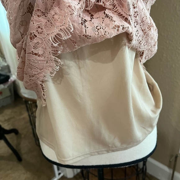LACE SLEEVELESS TOP - Picture 6 of 9